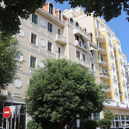 Apartment Vaja Fshavela N16 Batumi Exterior photo