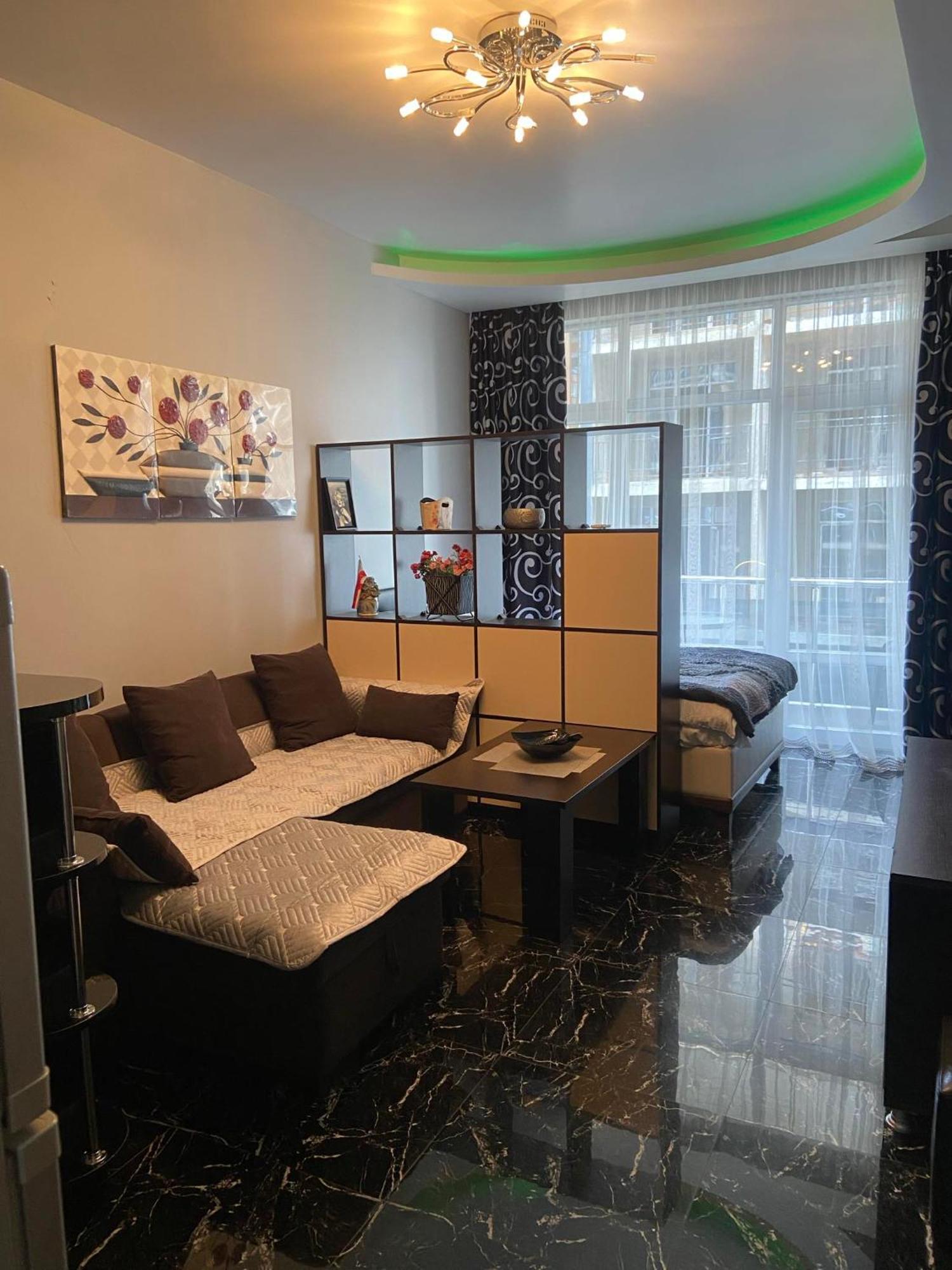 Apartment Vaja Fshavela N16 Batumi Exterior photo